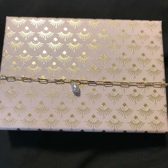 14k gold plated bracelet with faux Pearl - Picture 1 of 2